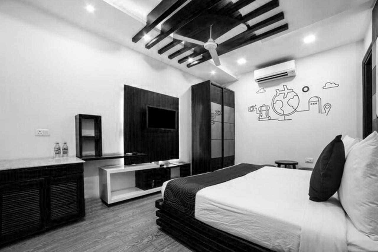Collection O Motif South City 1 Near Appu Ghar Gurgaon Bagian luar foto